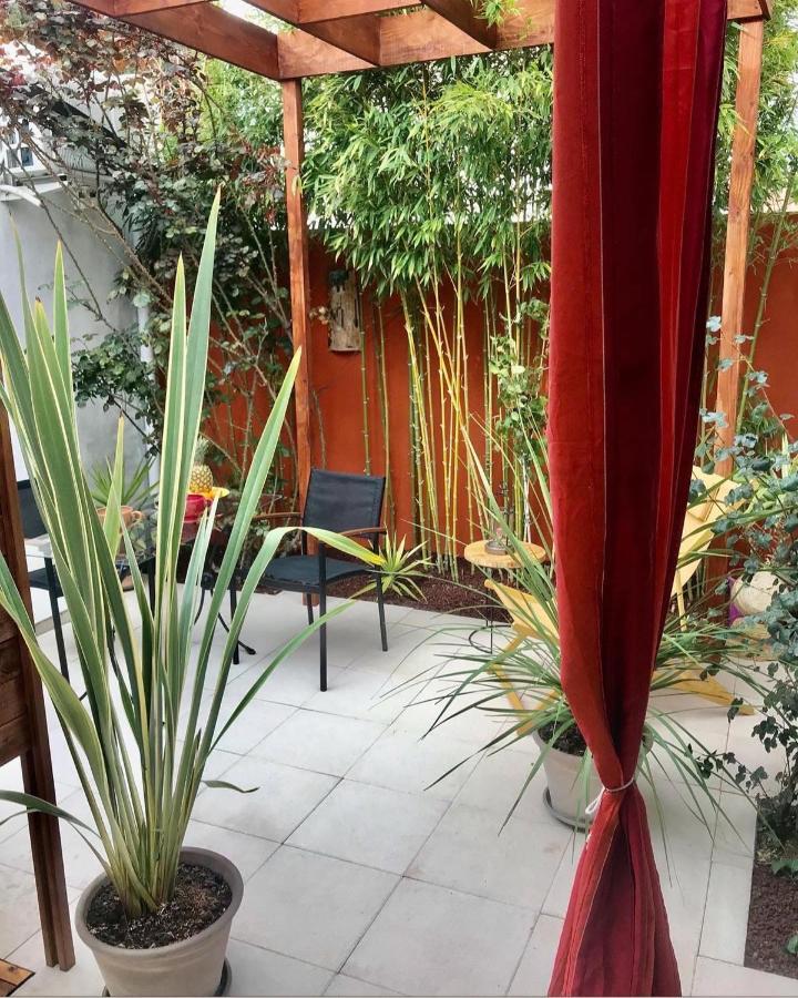 Bed and Breakfast Mon Petit Bali Maussane les Alpilles Exterior foto