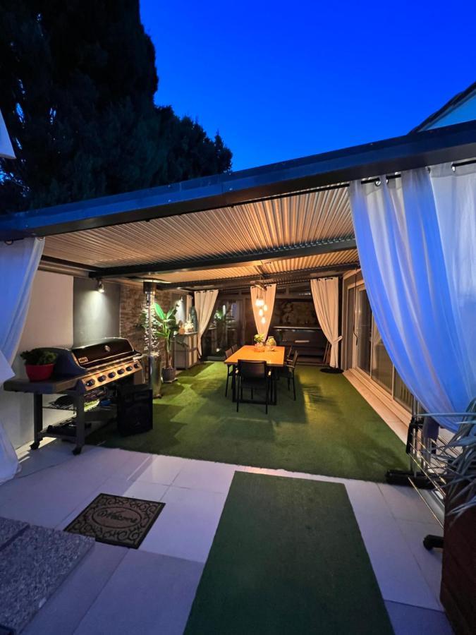 Bed and Breakfast Mon Petit Bali Maussane les Alpilles Exterior foto