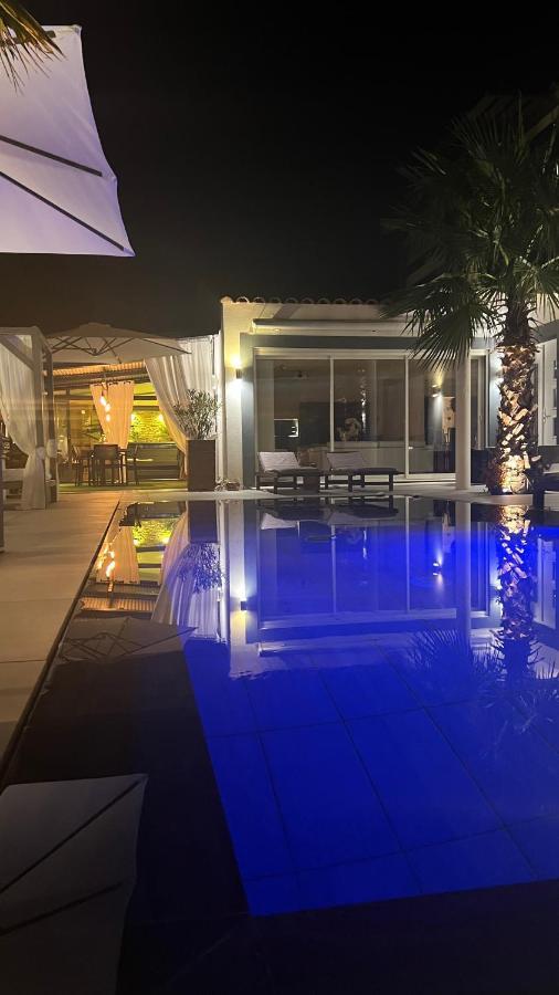 Bed and Breakfast Mon Petit Bali Maussane les Alpilles Exterior foto